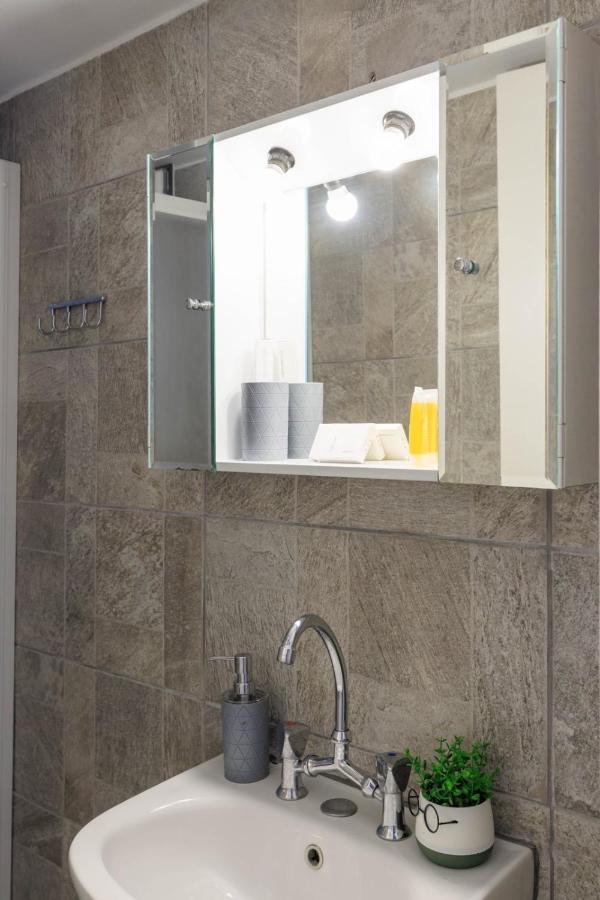 Aiolos Koukaki Center Apartment 아테네 외부 사진